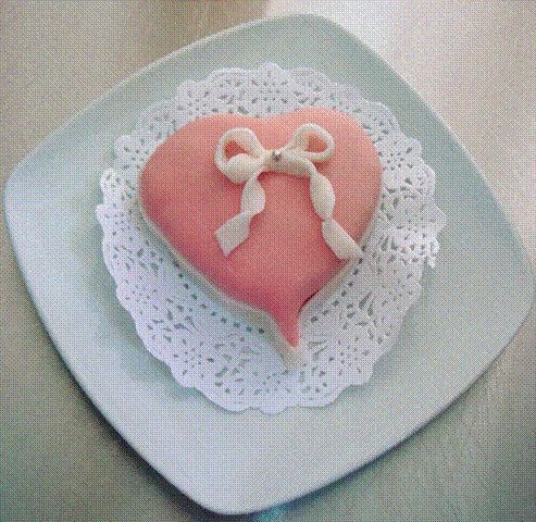 Cupcake Sweet Heart

Técnica 
Fondant suizo
