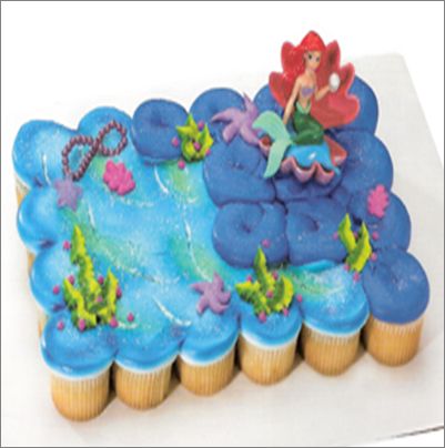 Torre de cupcakes Sirenita  
(Cupcakes)
Técnica mixta
Whipping cream y Fondant suizo
