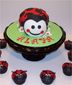 Pastel 3D con cupcakes Ladybug 

Técnica Fondant suizo
