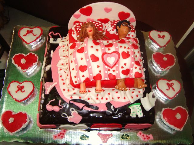 Pastel DJ. Técnica mixta, ganache de chocolate y fondant suizo