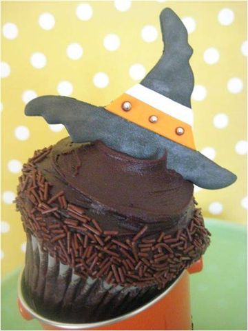 Cupcakes  Halloween

Técnica  Mixta
Whipped cream y Fondant suizo
